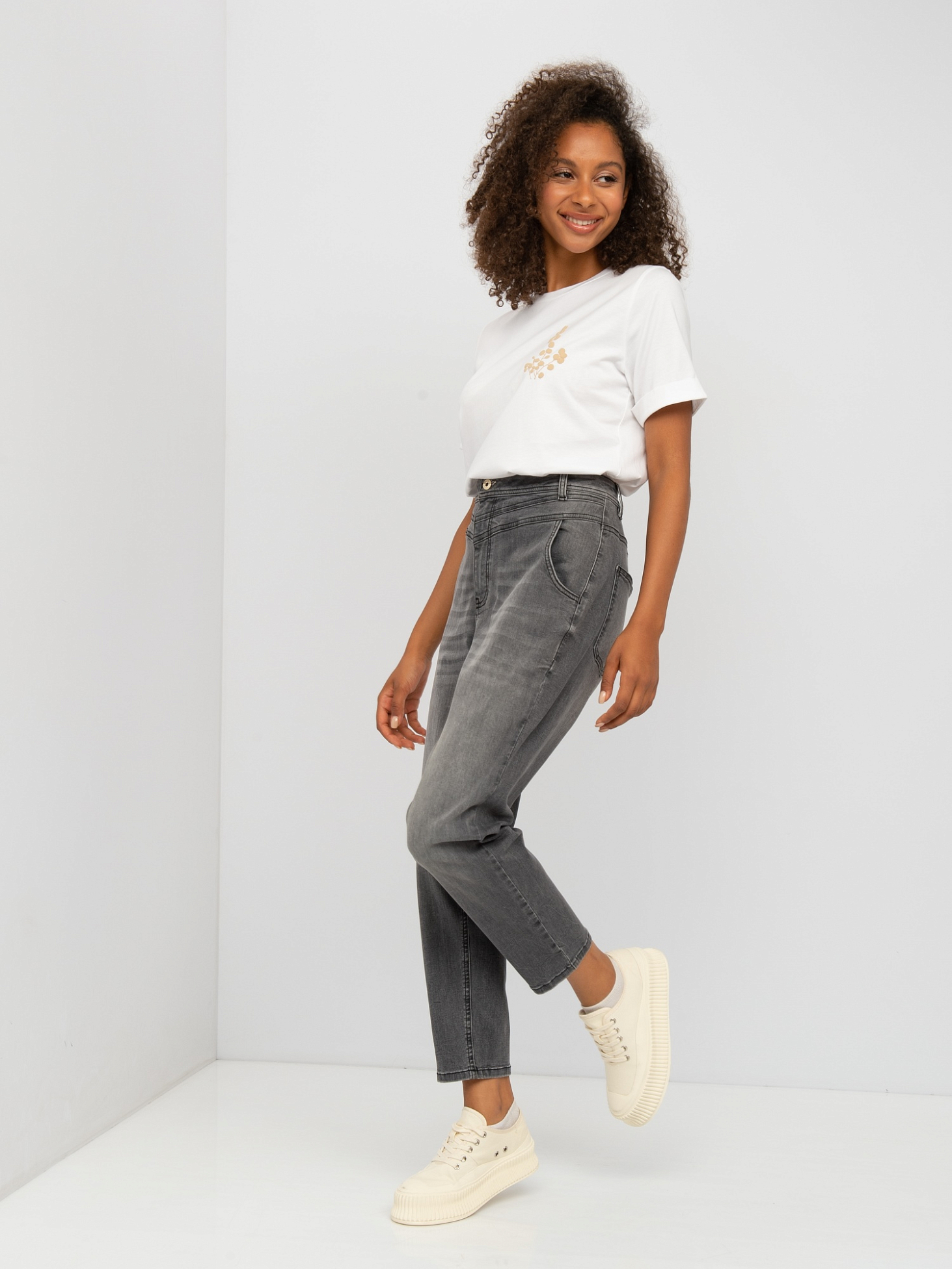 Slim mom fit on sale