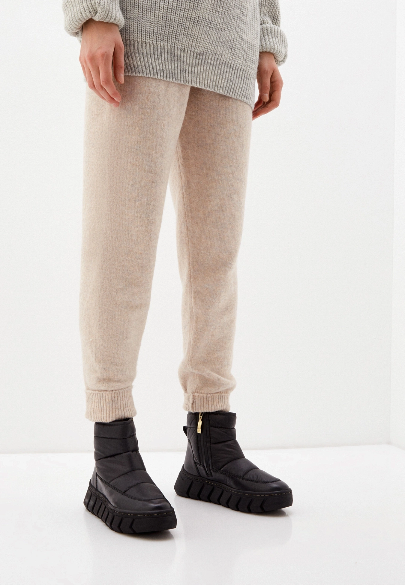 Yeezy boucle deals pants